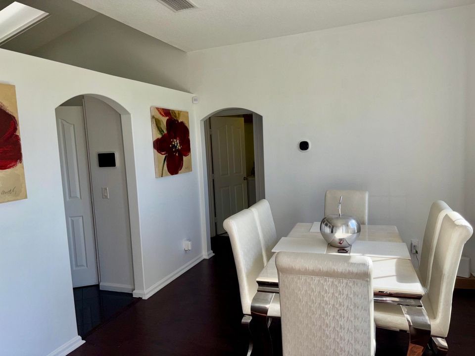 For Sale: $452,500 (4 beds, 3 baths, 2028 Square Feet)