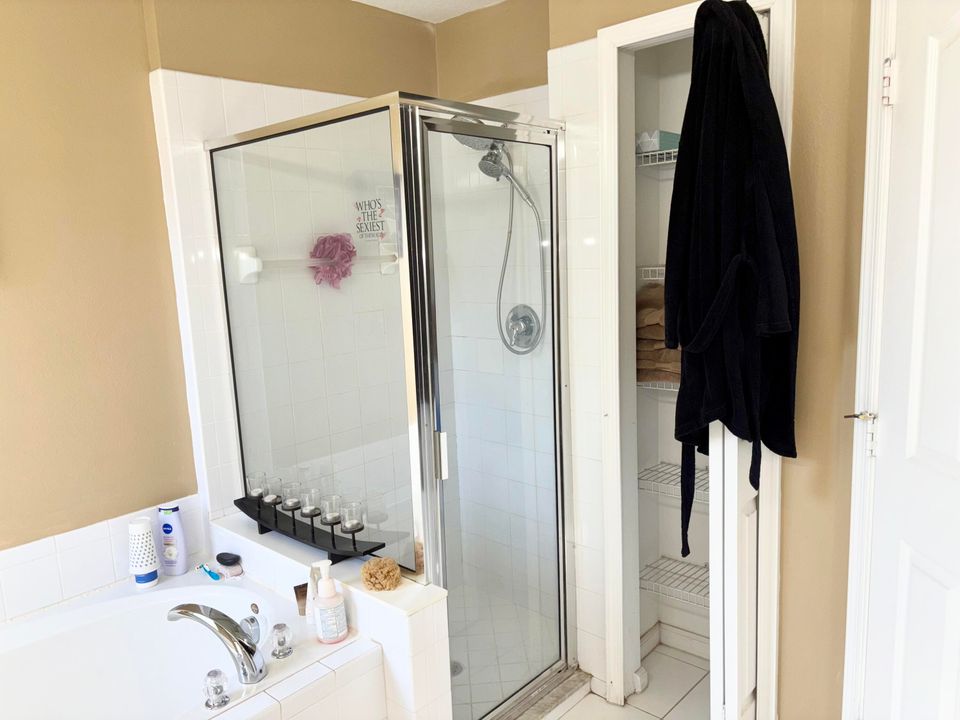 For Sale: $452,500 (4 beds, 3 baths, 2028 Square Feet)