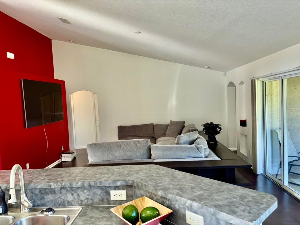 For Sale: $452,500 (4 beds, 3 baths, 2028 Square Feet)