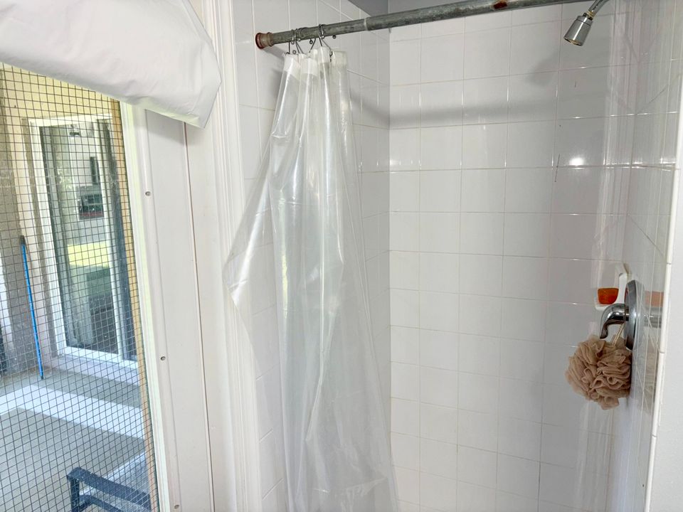 For Sale: $452,500 (4 beds, 3 baths, 2028 Square Feet)