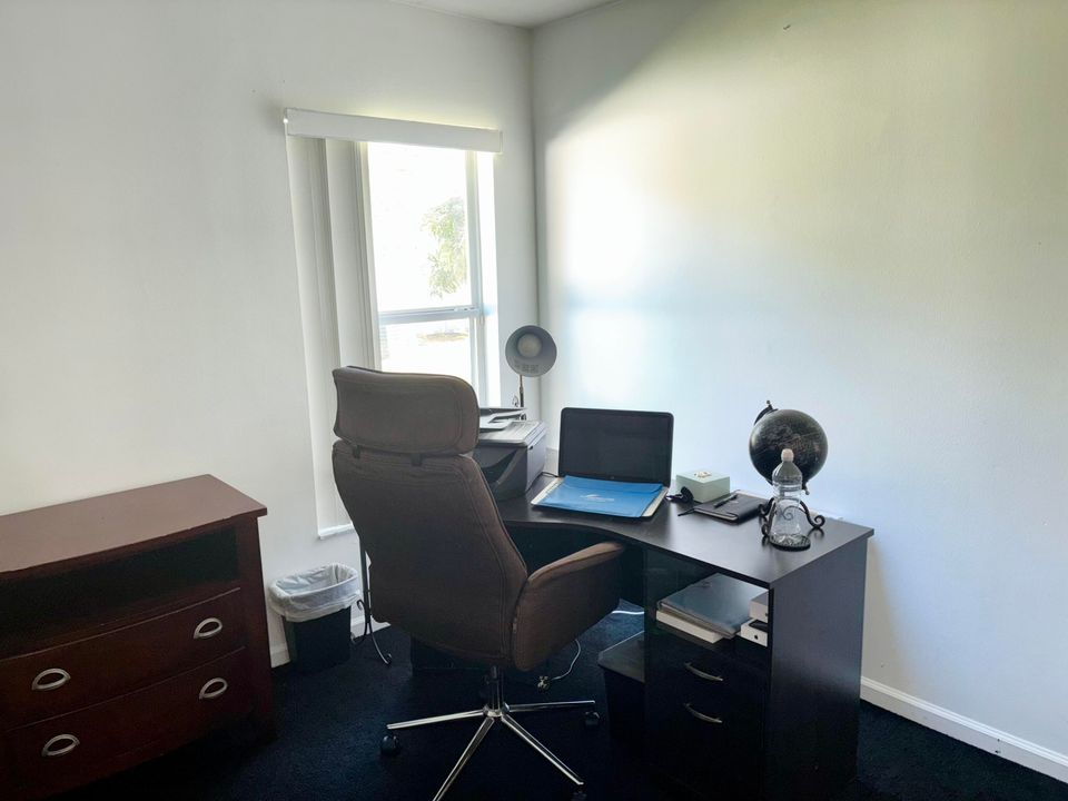 For Sale: $452,500 (4 beds, 3 baths, 2028 Square Feet)