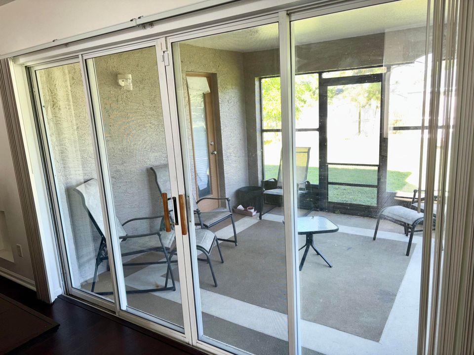 For Sale: $452,500 (4 beds, 3 baths, 2028 Square Feet)