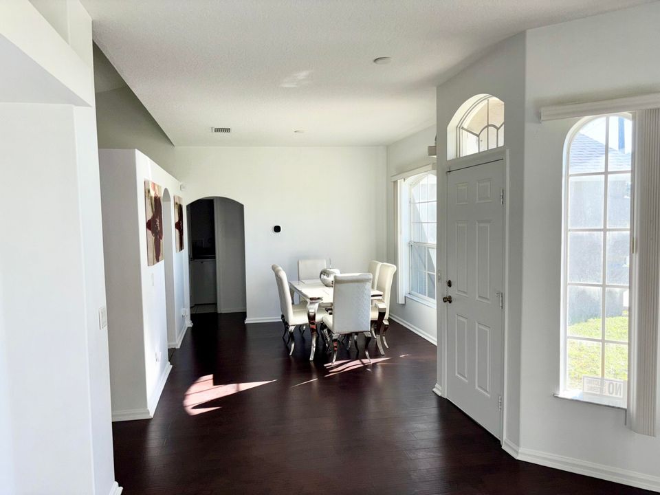 For Sale: $452,500 (4 beds, 3 baths, 2028 Square Feet)