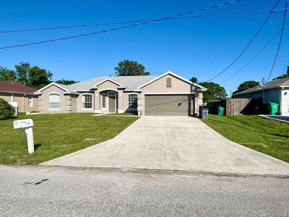 For Sale: $452,500 (4 beds, 3 baths, 2028 Square Feet)