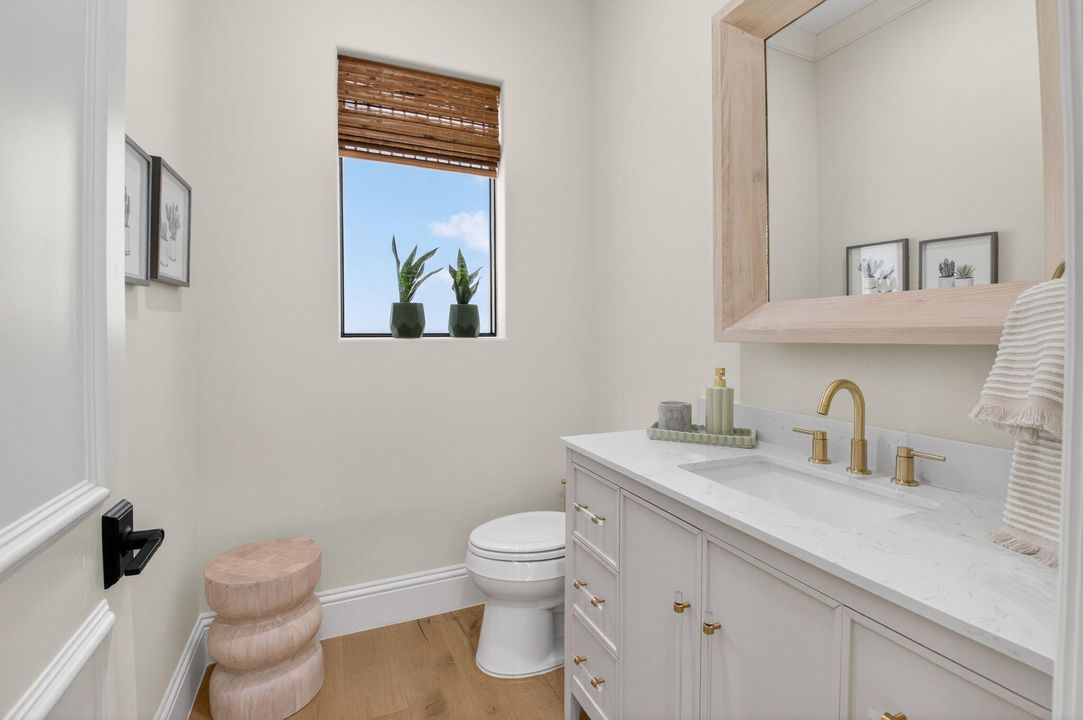 Под контрактом: $3,299,000 (6 спален, 6 ванн, 5818 Квадратных фут)