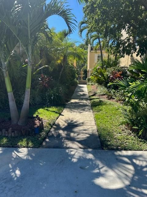 待售: $315,000 (2 贝兹, 2 浴室, 920 平方英尺)