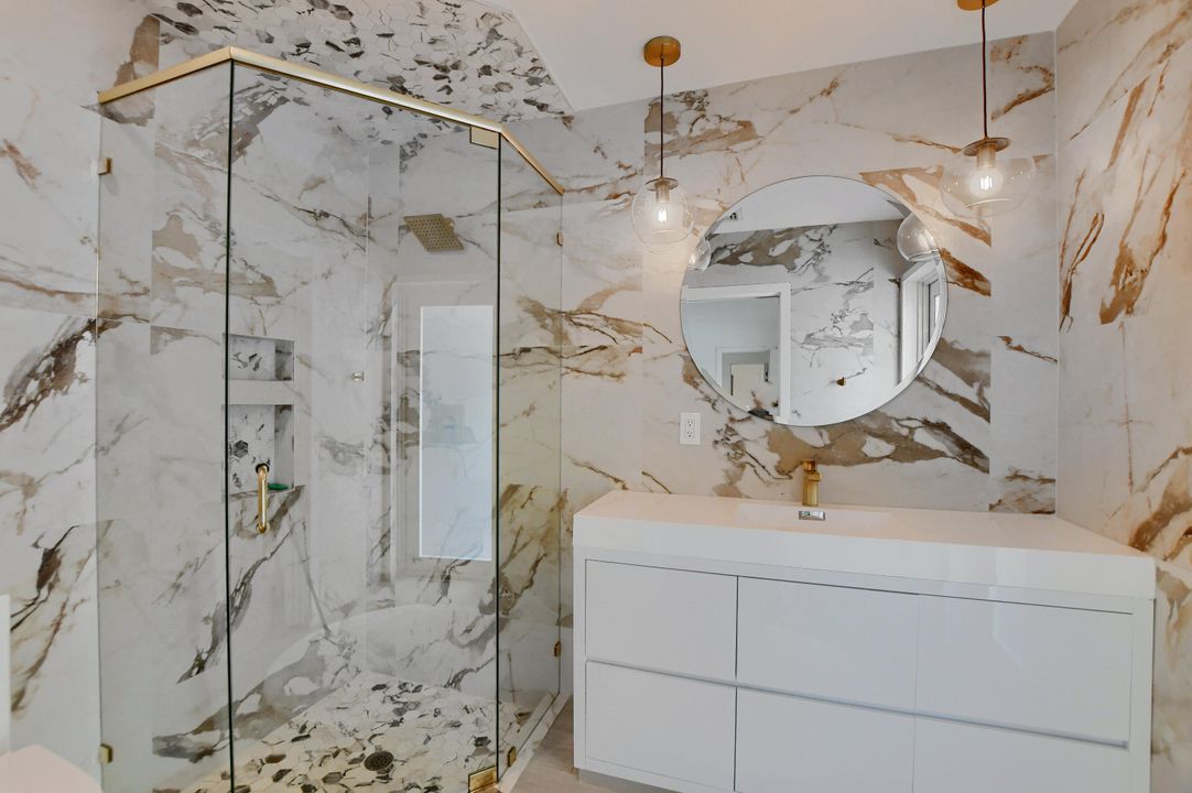 For Rent: $12,000 (3 beds, 2 baths, 1965 Square Feet)