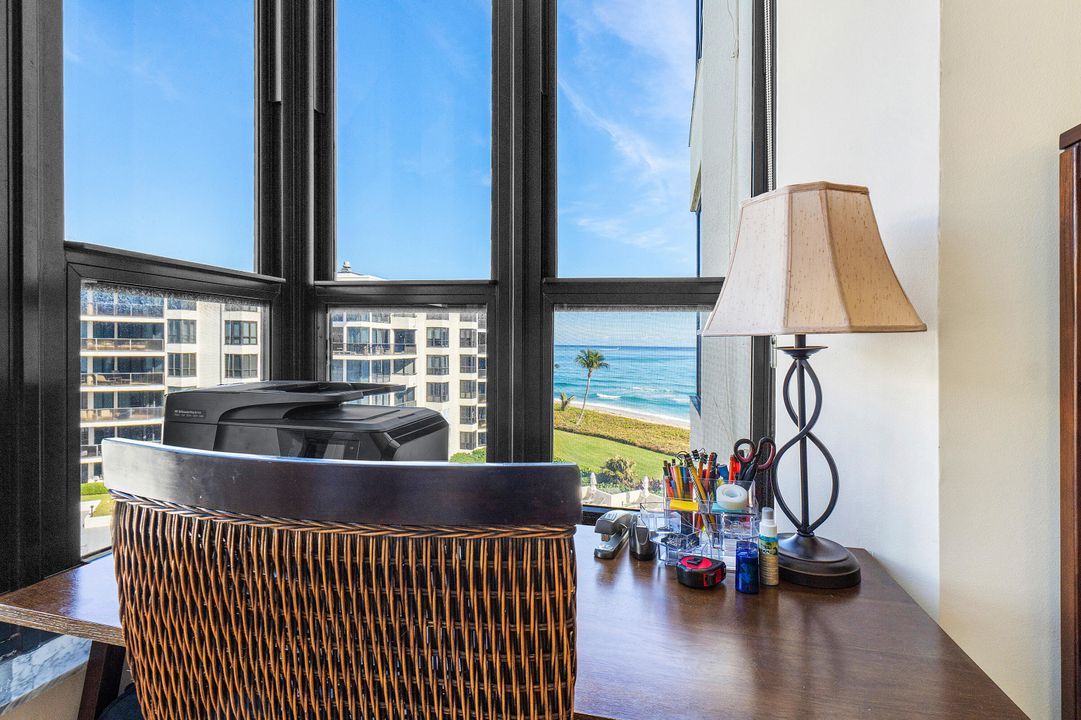 Active With Contract: $1,395,000 (2 beds, 2 baths, 2497 Square Feet)