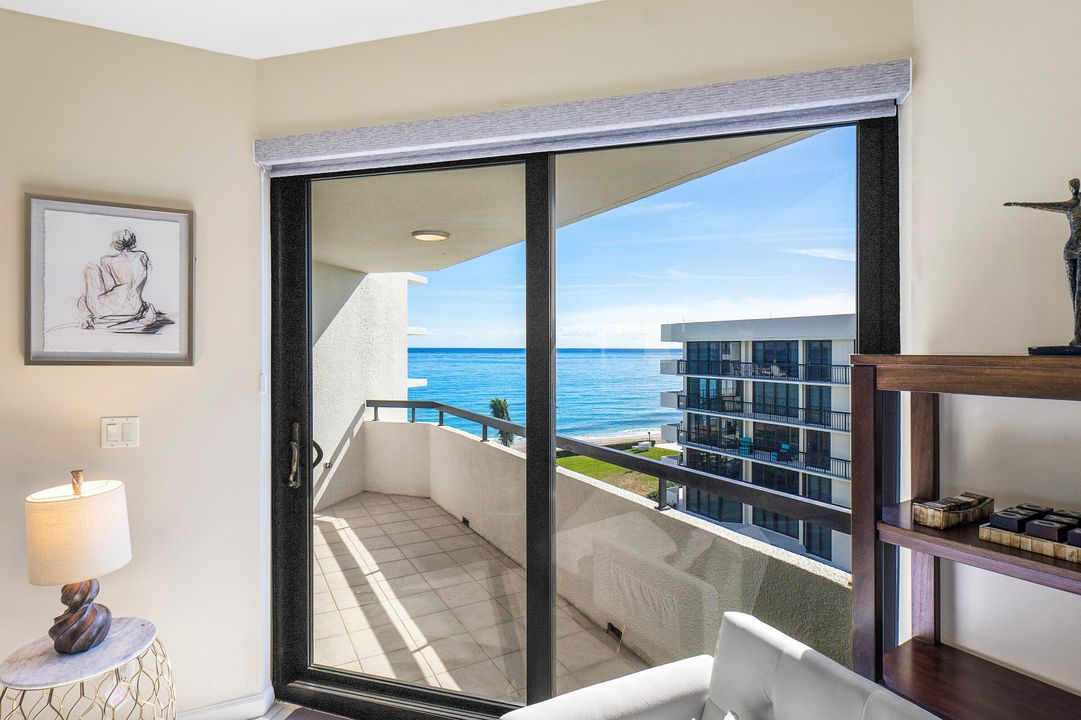 Active With Contract: $1,395,000 (2 beds, 2 baths, 2497 Square Feet)