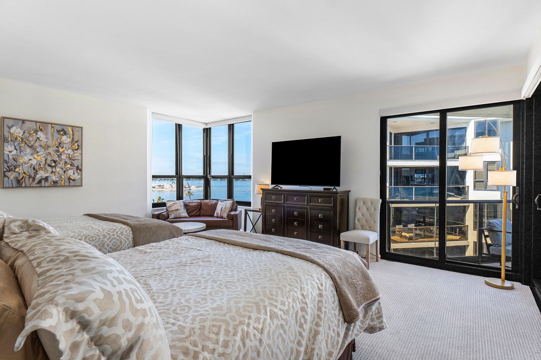Active With Contract: $1,395,000 (2 beds, 2 baths, 2497 Square Feet)