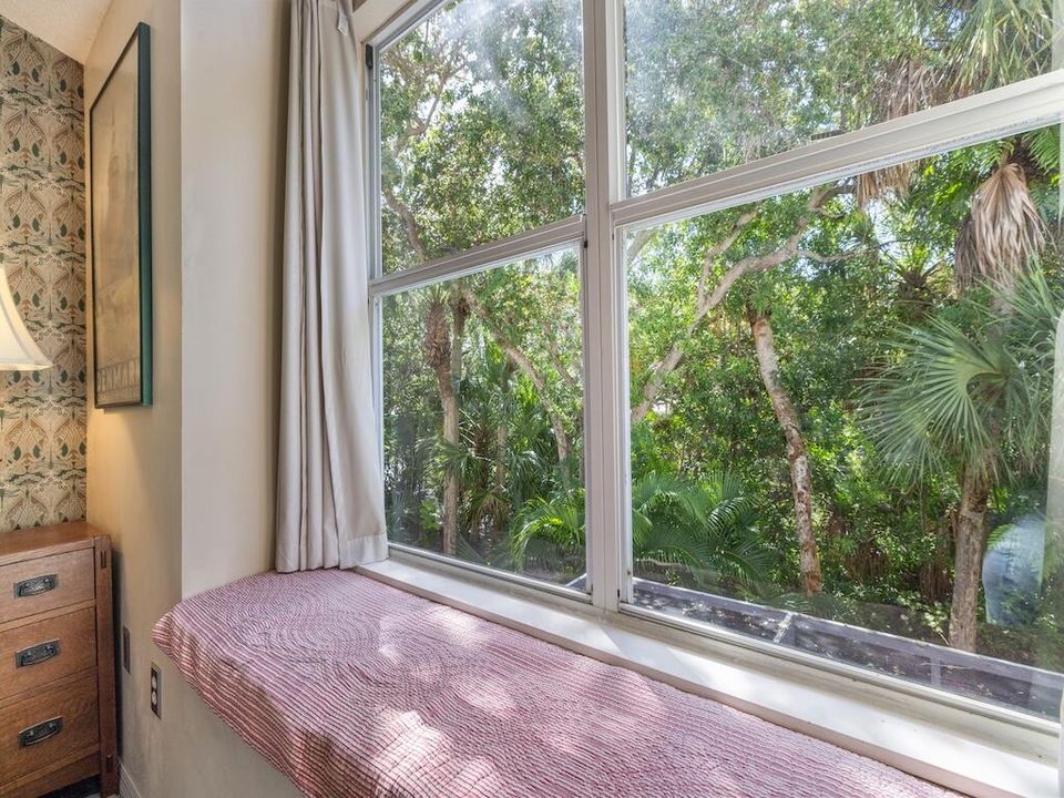 待售: $399,000 (2 贝兹, 2 浴室, 1665 平方英尺)