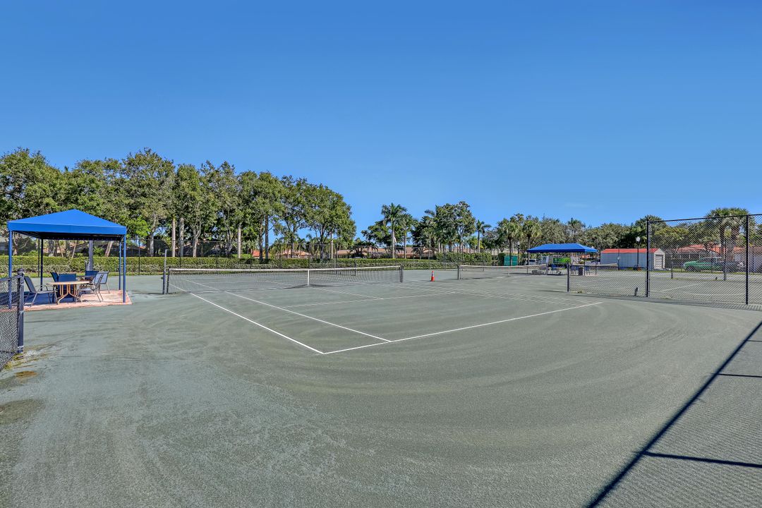 合同活跃: $345,000 (3 贝兹, 2 浴室, 1537 平方英尺)