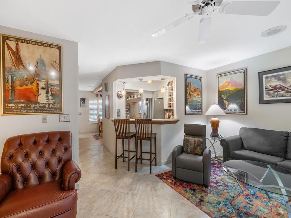 待售: $399,000 (2 贝兹, 2 浴室, 1665 平方英尺)