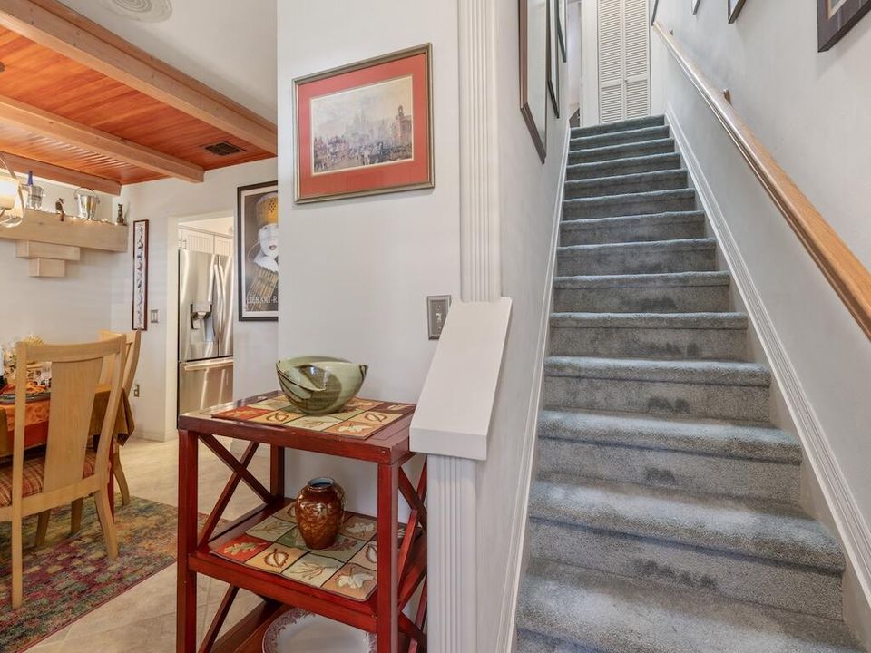 待售: $399,000 (2 贝兹, 2 浴室, 1665 平方英尺)