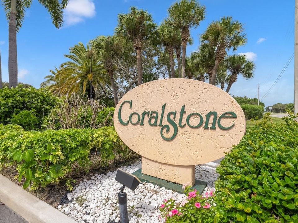 待售: $399,000 (2 贝兹, 2 浴室, 1665 平方英尺)