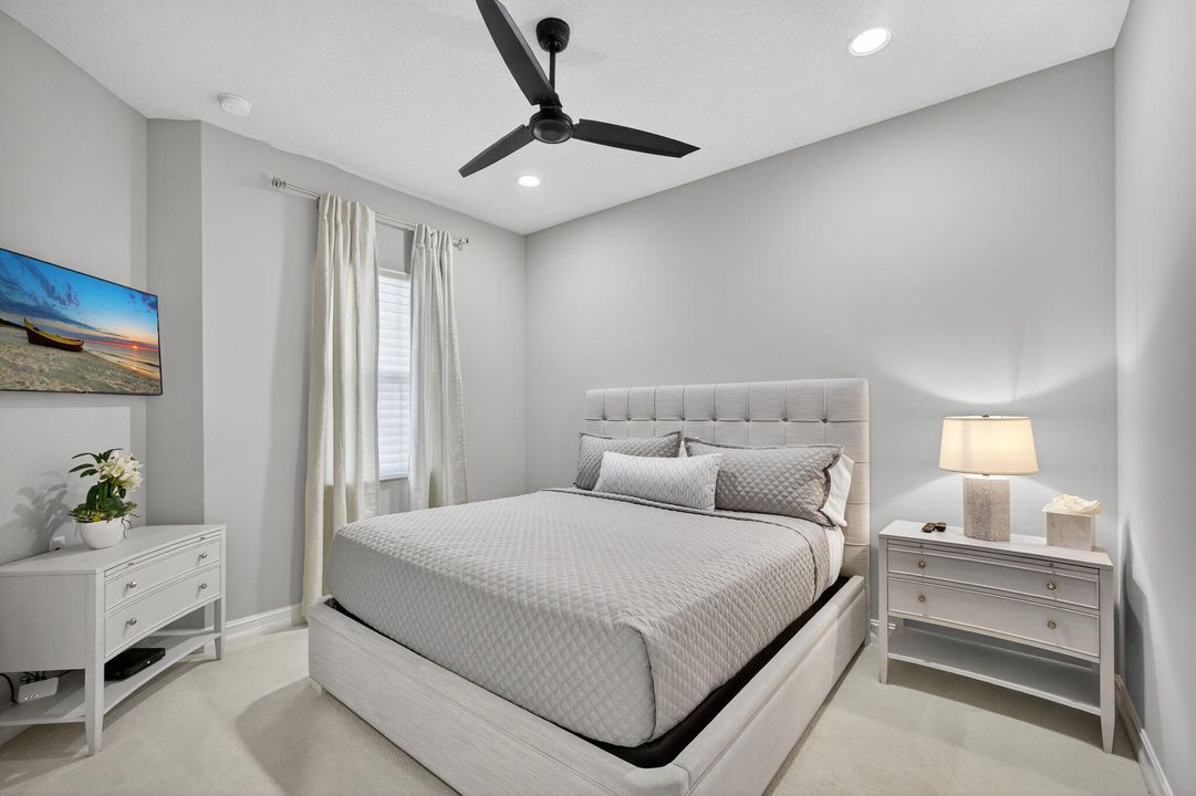 待售: $987,500 (2 贝兹, 2 浴室, 2124 平方英尺)