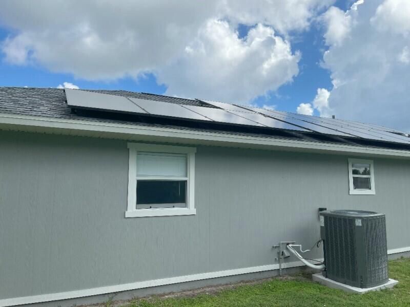 Activo con contrato: $239,900 (3 camas, 2 baños, 1152 Pies cuadrados)