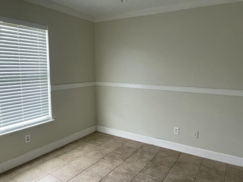 Activo con contrato: $239,900 (3 camas, 2 baños, 1152 Pies cuadrados)