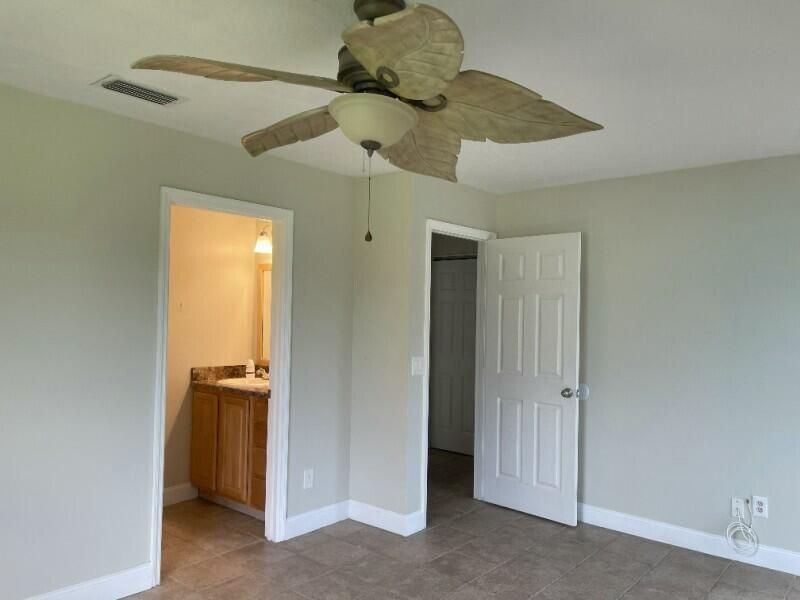 Activo con contrato: $239,900 (3 camas, 2 baños, 1152 Pies cuadrados)