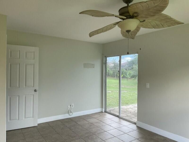 Activo con contrato: $239,900 (3 camas, 2 baños, 1152 Pies cuadrados)