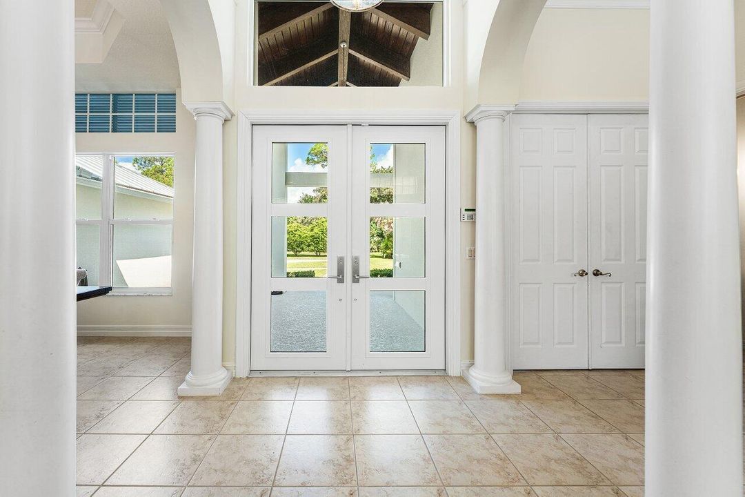 На продажу: $2,500,000 (5 спален, 4 ванн, 3463 Квадратных фут)