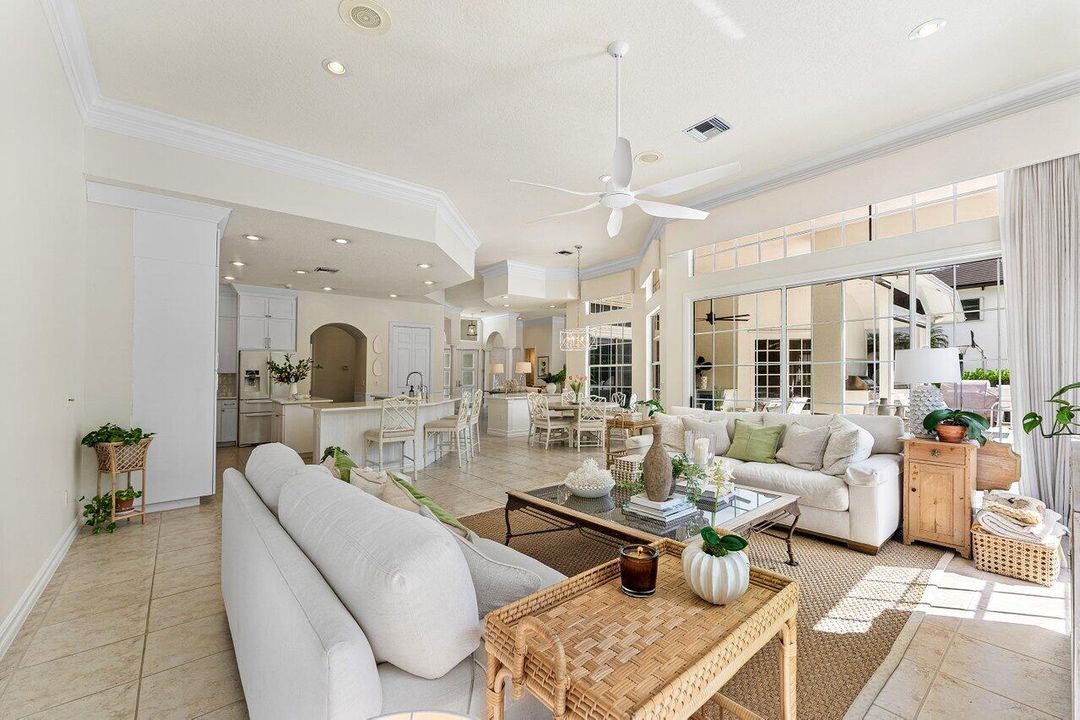 На продажу: $2,500,000 (5 спален, 4 ванн, 3463 Квадратных фут)