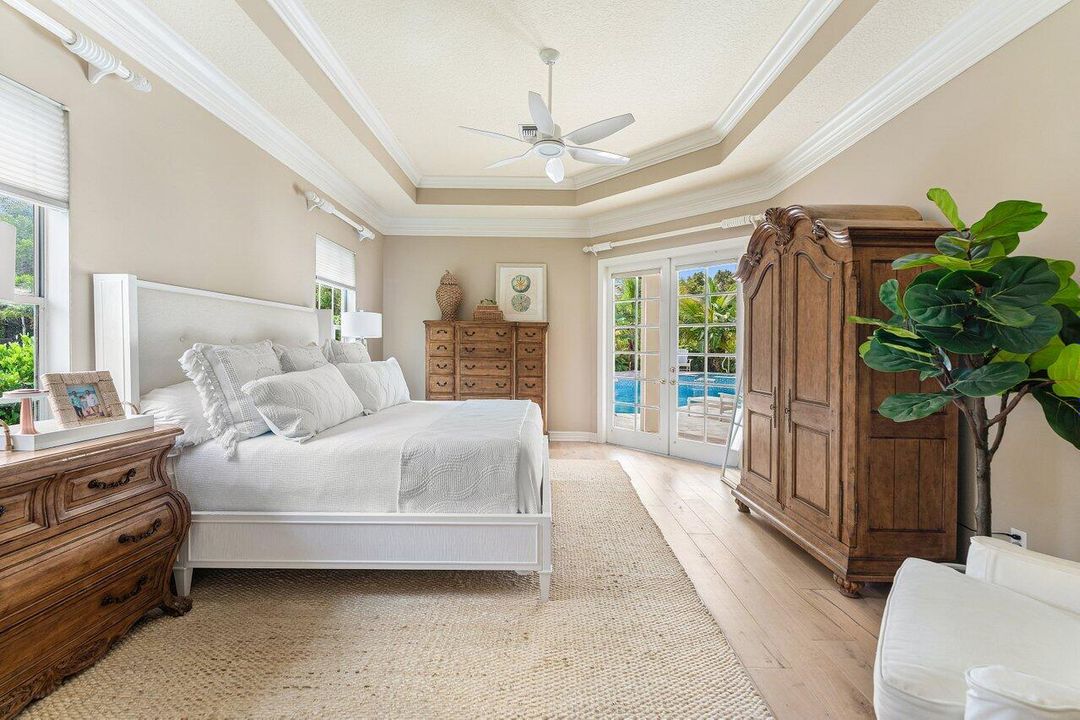 На продажу: $2,500,000 (5 спален, 4 ванн, 3463 Квадратных фут)