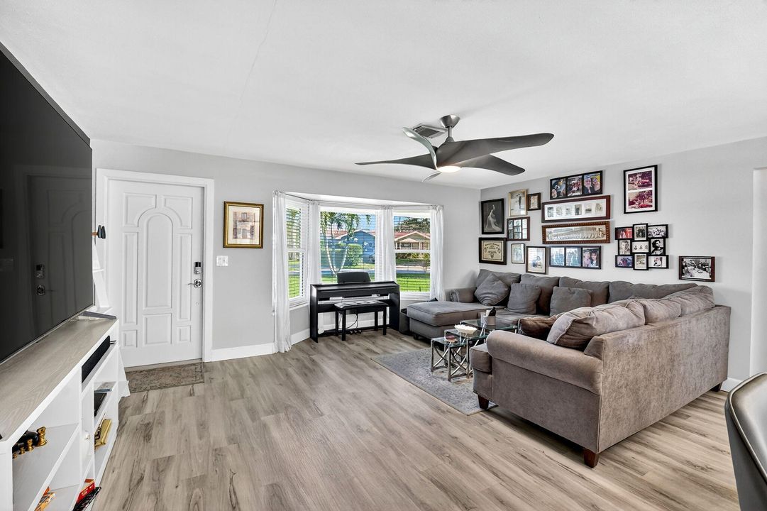 Activo con contrato: $699,900 (2 camas, 2 baños, 1478 Pies cuadrados)