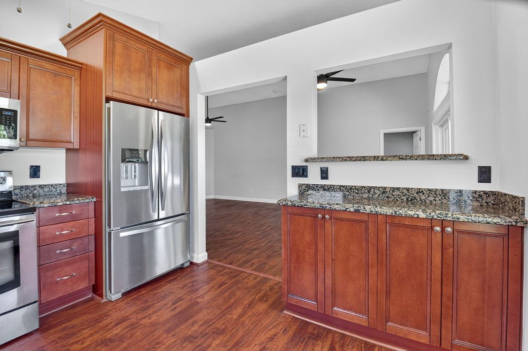 For Sale: $685,000 (3 beds, 2 baths, 1360 Square Feet)