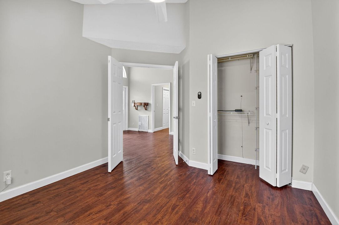 For Sale: $685,000 (3 beds, 2 baths, 1360 Square Feet)