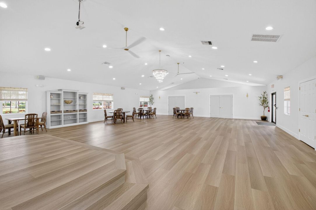 For Sale: $685,000 (3 beds, 2 baths, 1360 Square Feet)