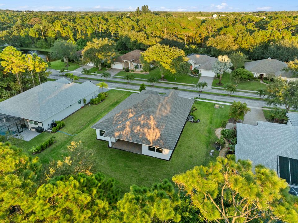 Activo con contrato: $639,000 (3 camas, 3 baños, 2361 Pies cuadrados)