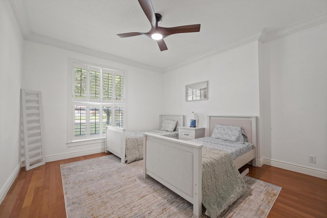 出租: $10,000 (3 贝兹, 2 浴室, 2376 平方英尺)