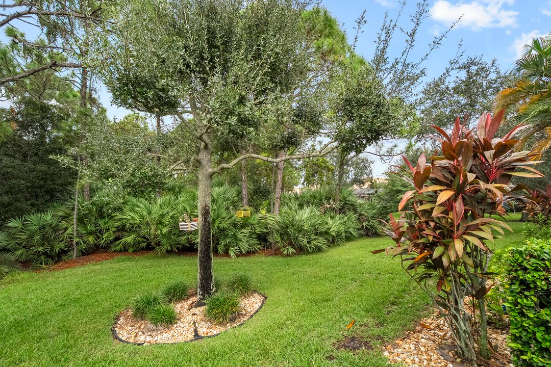 Activo con contrato: $435,000 (3 camas, 2 baños, 1718 Pies cuadrados)