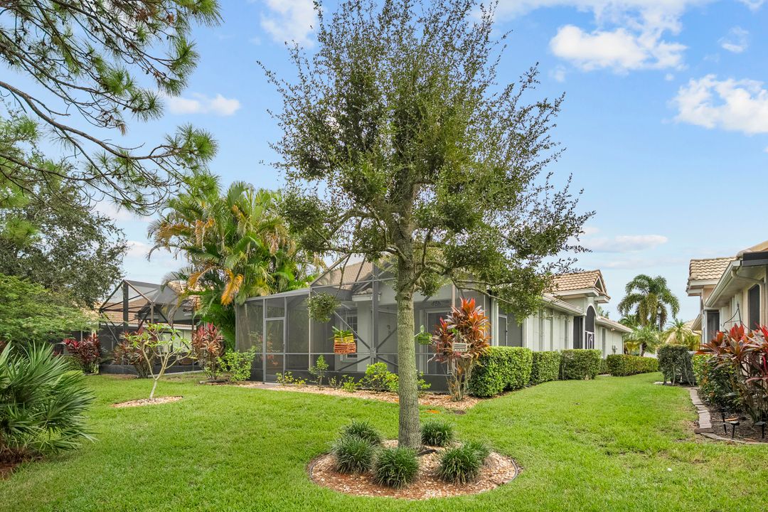 Activo con contrato: $435,000 (3 camas, 2 baños, 1718 Pies cuadrados)