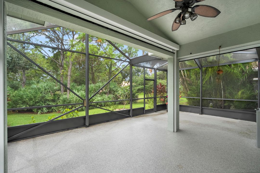 Activo con contrato: $435,000 (3 camas, 2 baños, 1718 Pies cuadrados)