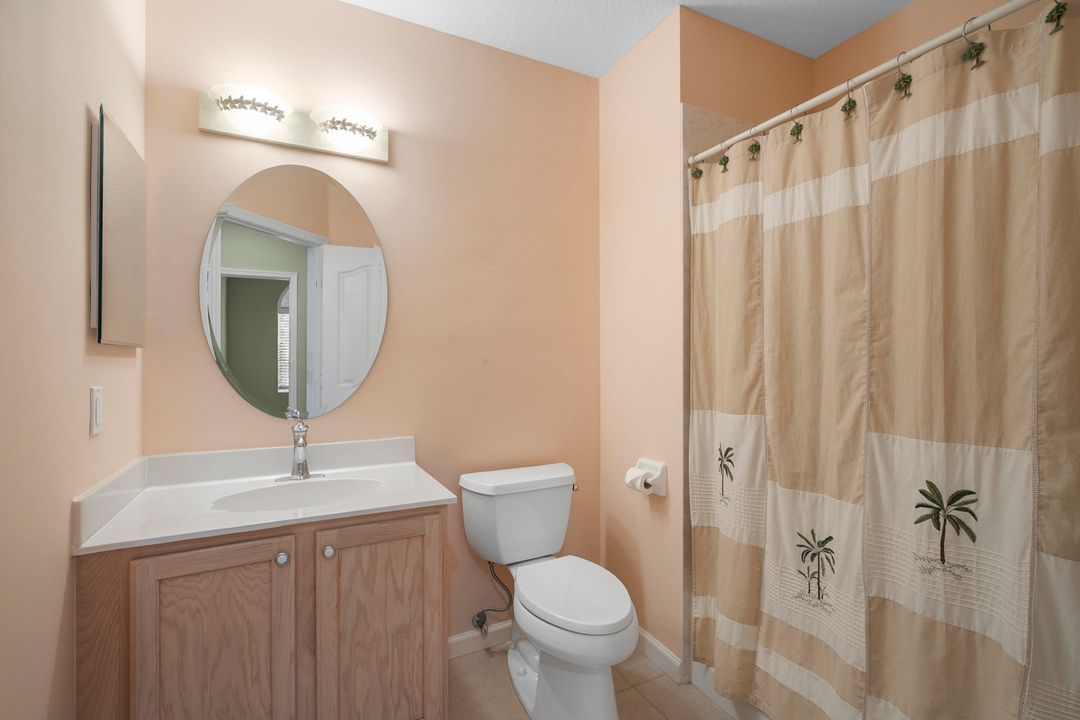 Activo con contrato: $435,000 (3 camas, 2 baños, 1718 Pies cuadrados)