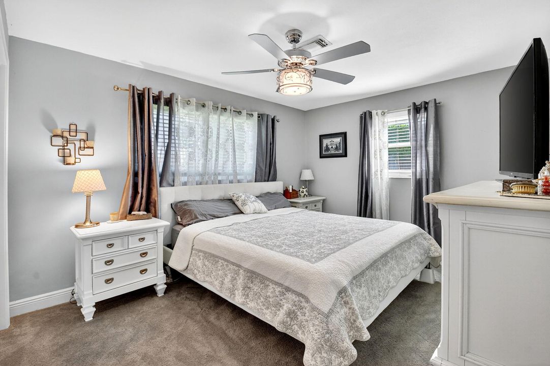 Activo con contrato: $699,900 (2 camas, 2 baños, 1478 Pies cuadrados)