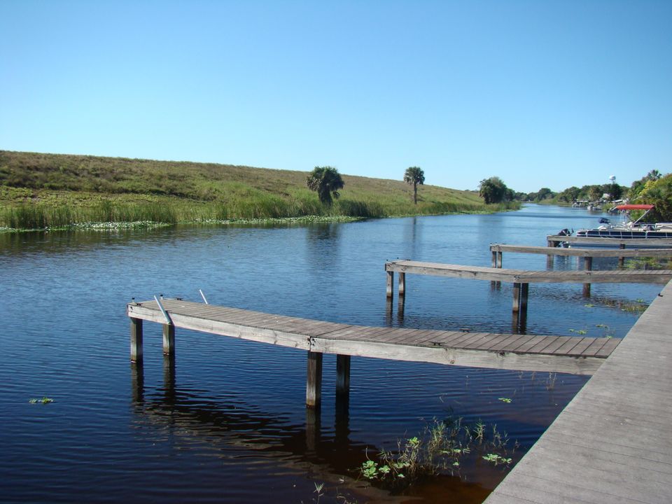 待售: $249,000 (1 贝兹, 2 浴室, 860 平方英尺)