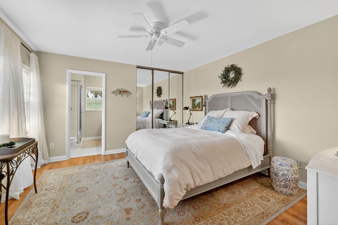 На продажу: $285,000 (2 спален, 2 ванн, 1374 Квадратных фут)