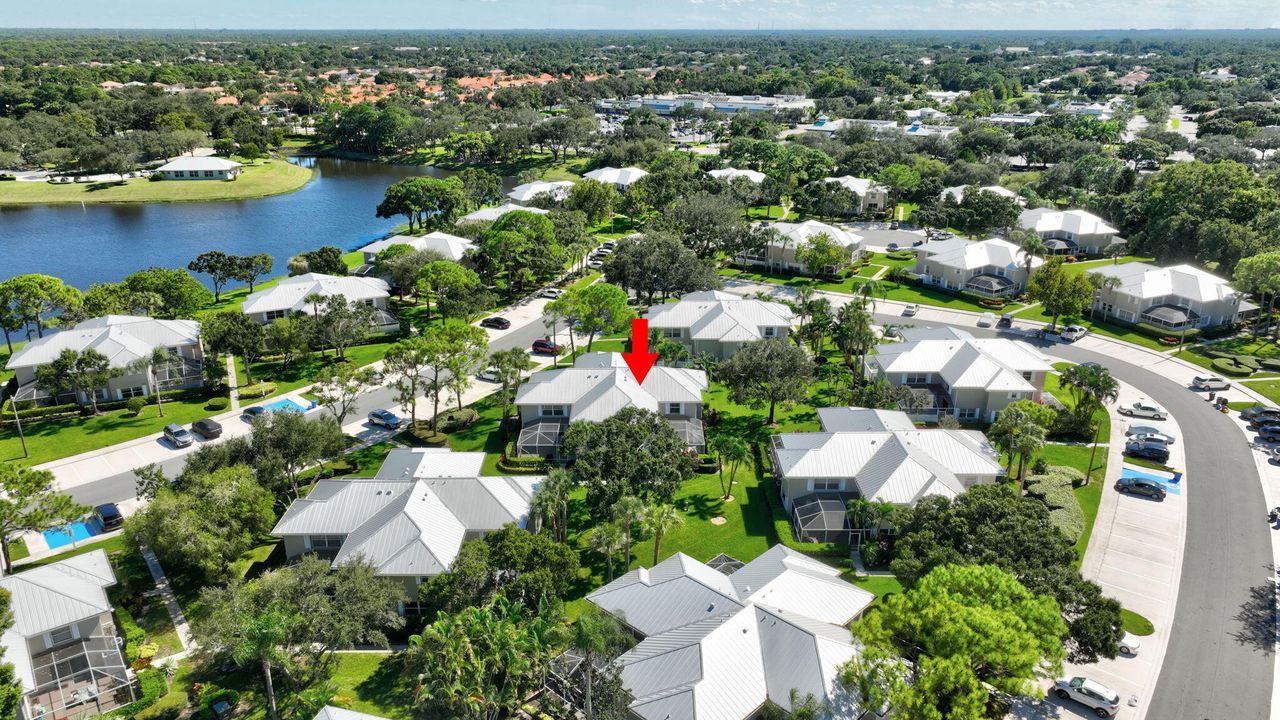 На продажу: $285,000 (2 спален, 2 ванн, 1374 Квадратных фут)