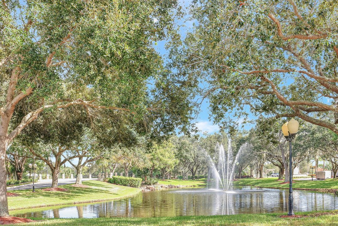 На продажу: $285,000 (2 спален, 2 ванн, 1374 Квадратных фут)