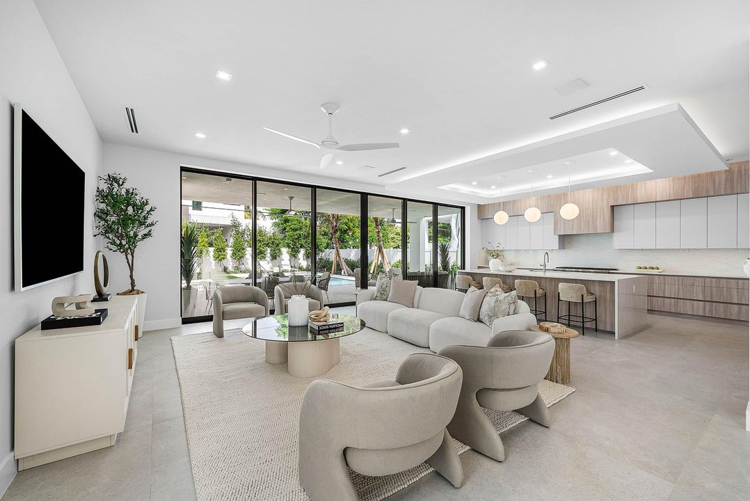 En Venta: $3,950,000 (4 camas, 4 baños, 3556 Pies cuadrados)