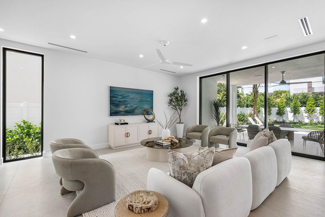 En Venta: $3,950,000 (4 camas, 4 baños, 3556 Pies cuadrados)