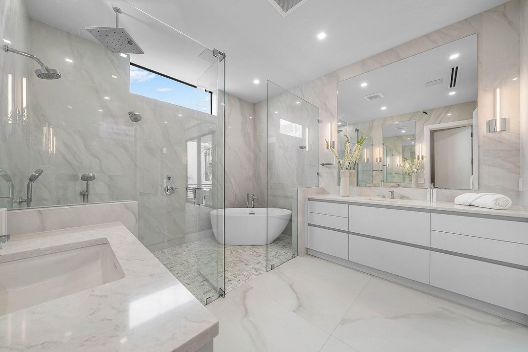 En Venta: $3,950,000 (4 camas, 4 baños, 3556 Pies cuadrados)