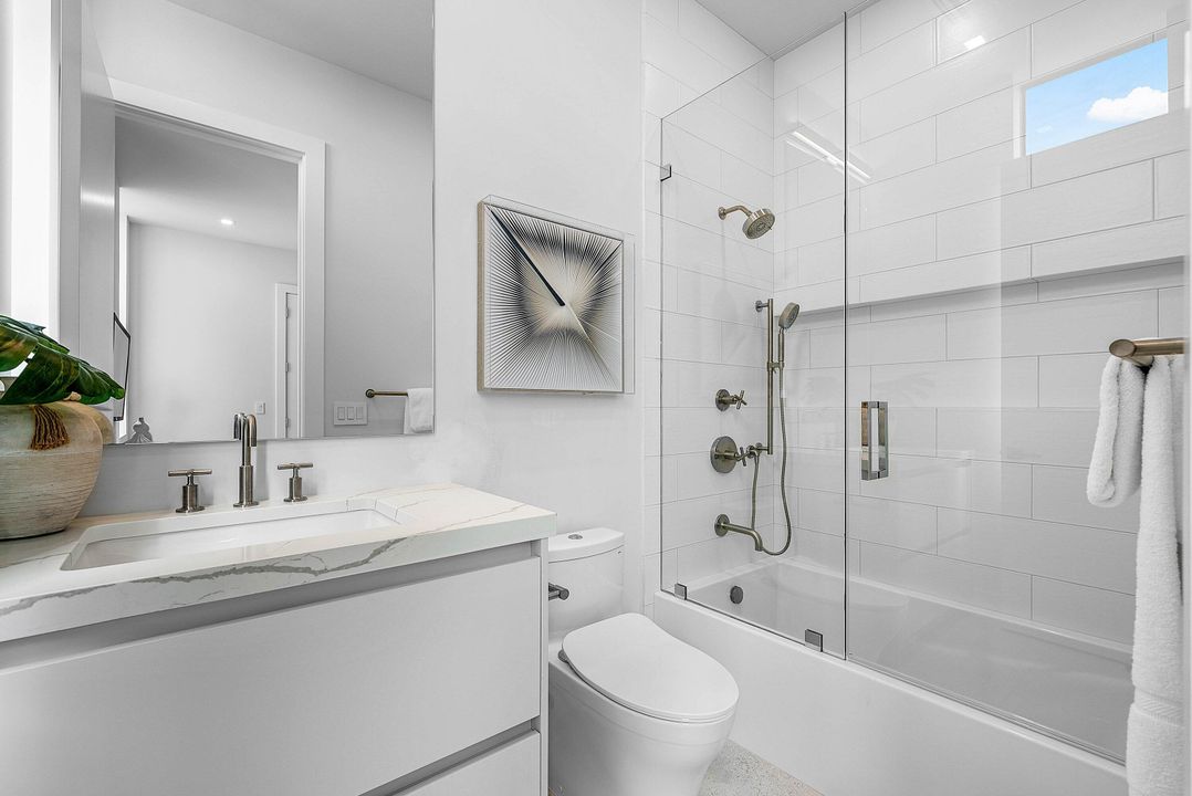 En Venta: $3,950,000 (4 camas, 4 baños, 3556 Pies cuadrados)