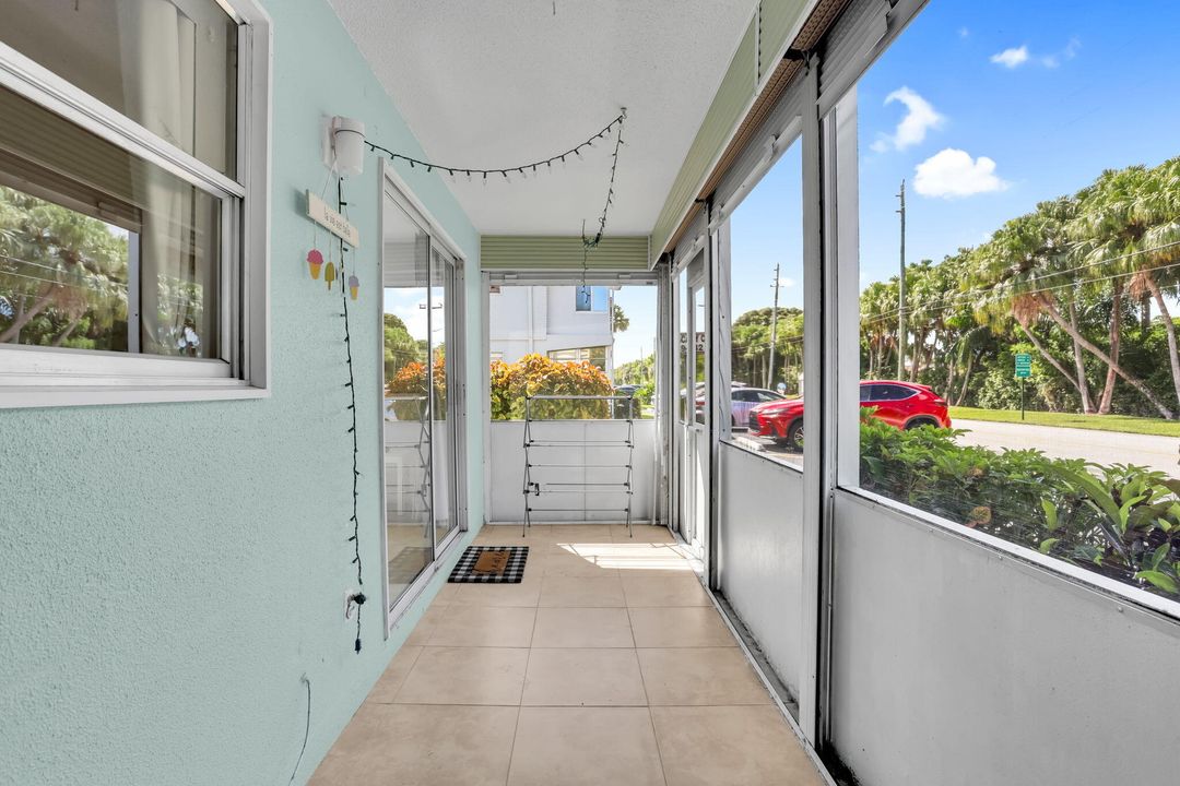 待售: $89,500 (2 贝兹, 2 浴室, 880 平方英尺)