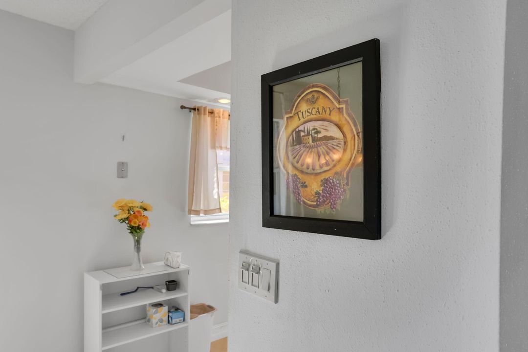 待售: $89,500 (2 贝兹, 2 浴室, 880 平方英尺)