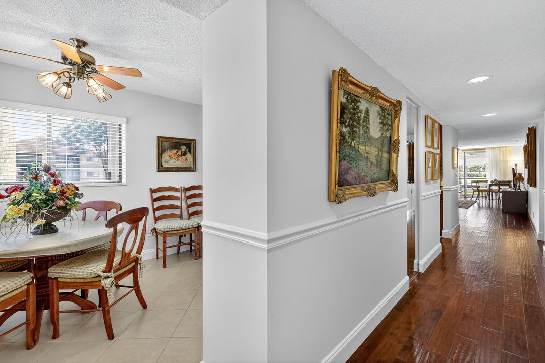 合同活跃: $239,900 (2 贝兹, 2 浴室, 1400 平方英尺)