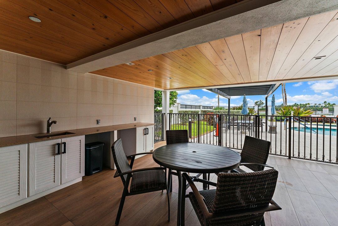 For Rent: $12,500 (2 beds, 2 baths, 2040 Square Feet)